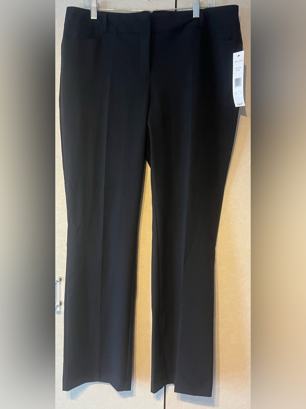 Larry Levine Women’s Black Dress Pants. Size 14 Average NWT